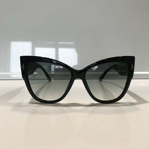 TOM FORD ANOUSHKA TF 371 sunglasses